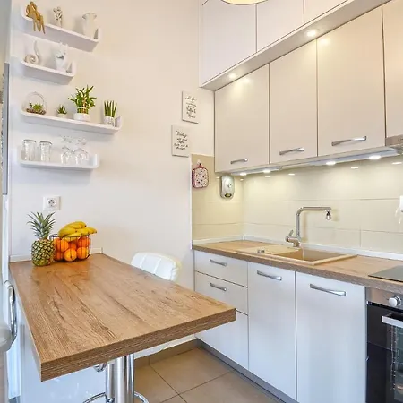 Bela ***** Apartman *